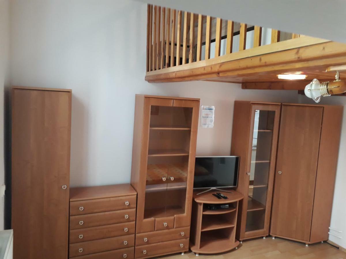 Apartman Pavilon D-Peter Vysoke Tatry Exterior photo